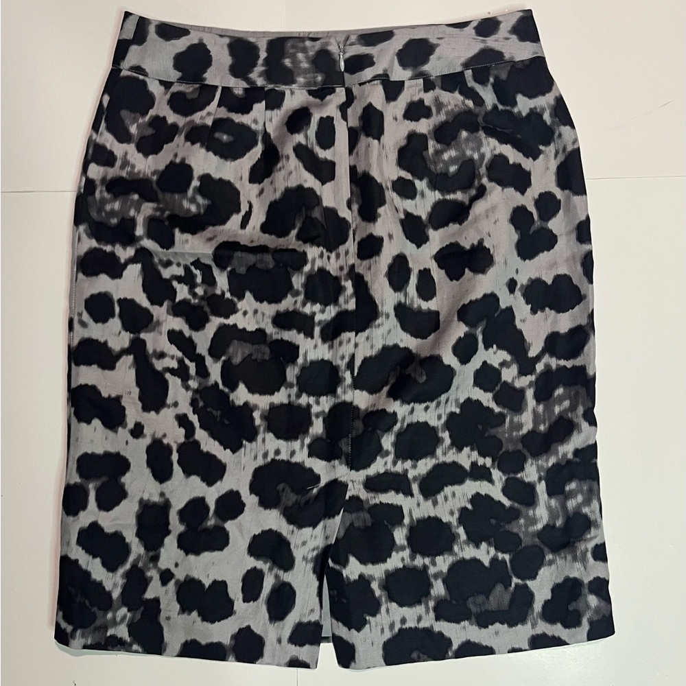 Banana Republic Monochrome Animal Print Pencil Skirt - Picture 3 of 8
